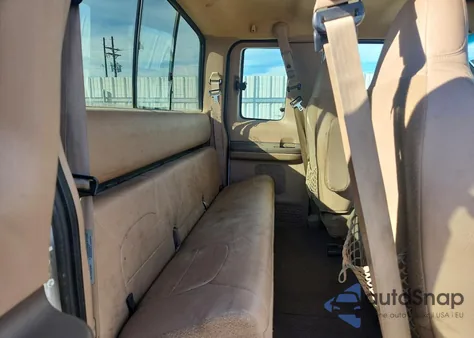 1999 Ford F250 Super Duty from USA, damaged, VIN 1FTNX21S3XEA98130